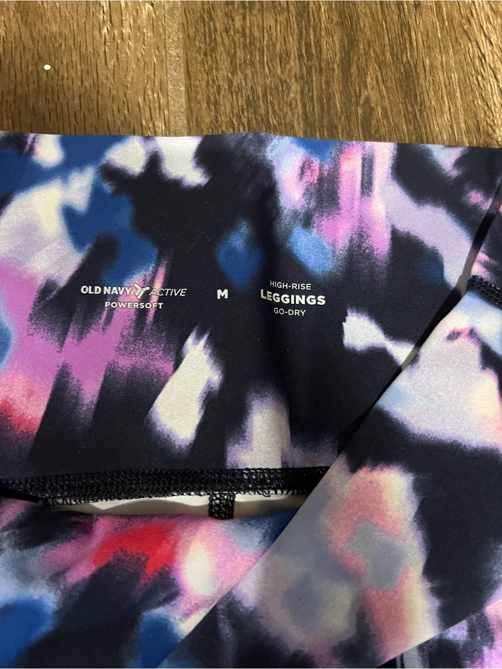 Purple Active Tank Top & Multicolor Abstract Print Leggings Set. Women’s size M - Picture 4 of 5